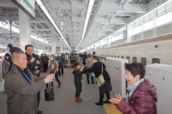 上越妙高駅ホーム