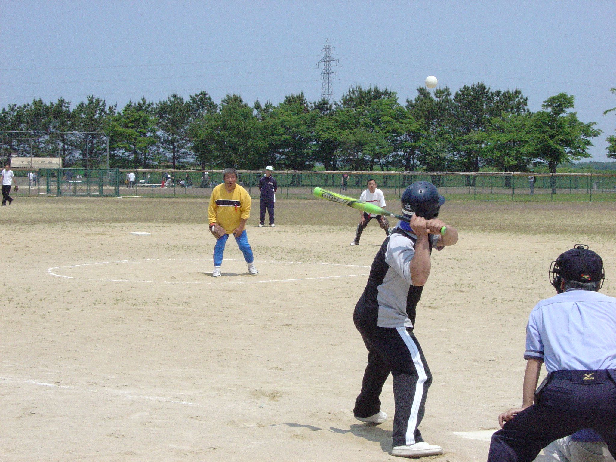 優勝を目指して戦う千木町チーム